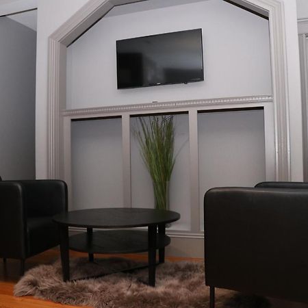 A Stylish Stay With A King Bed And Heated Floors #27 Бруклин Екстериор снимка