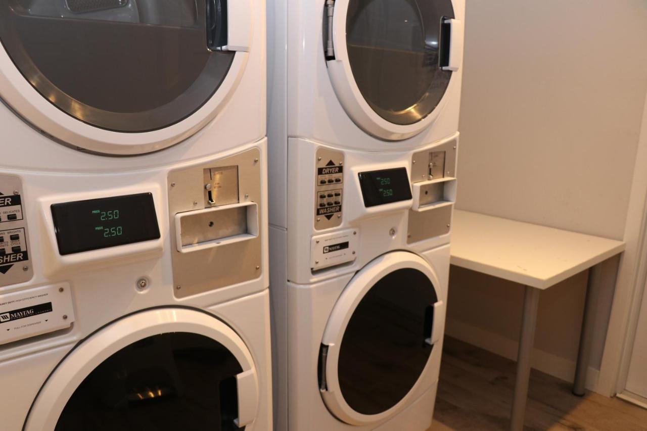A Stylish Stay With A King Bed And Heated Floors #27 Бруклин Екстериор снимка
